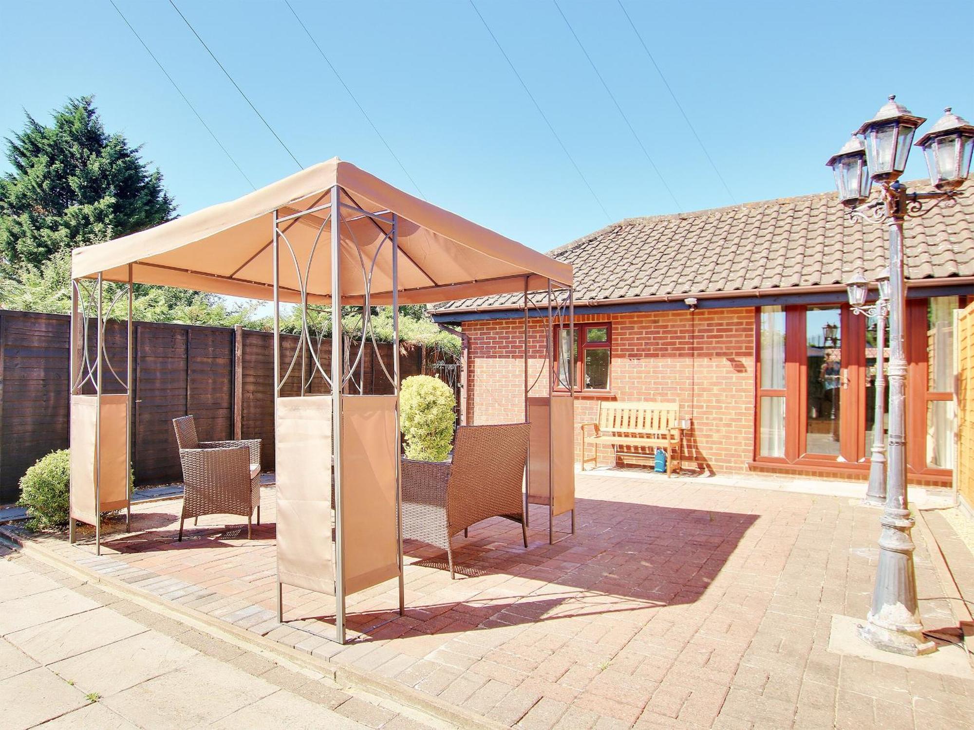 Irenic Lodge Netley Bagian luar foto